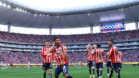 Daniel Aguirre llena de elogios a la 'Hormiga' González: "Su futuro es muy grande"