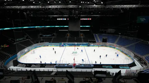 Estados Unidos enfrenta a Canadá en la final femenil de hockey sobre hielo| AP