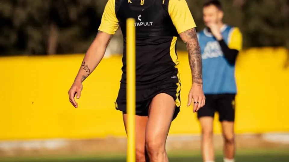 Monchu en entrenamiento con Aris Salónica | IG:@monchurodriguez