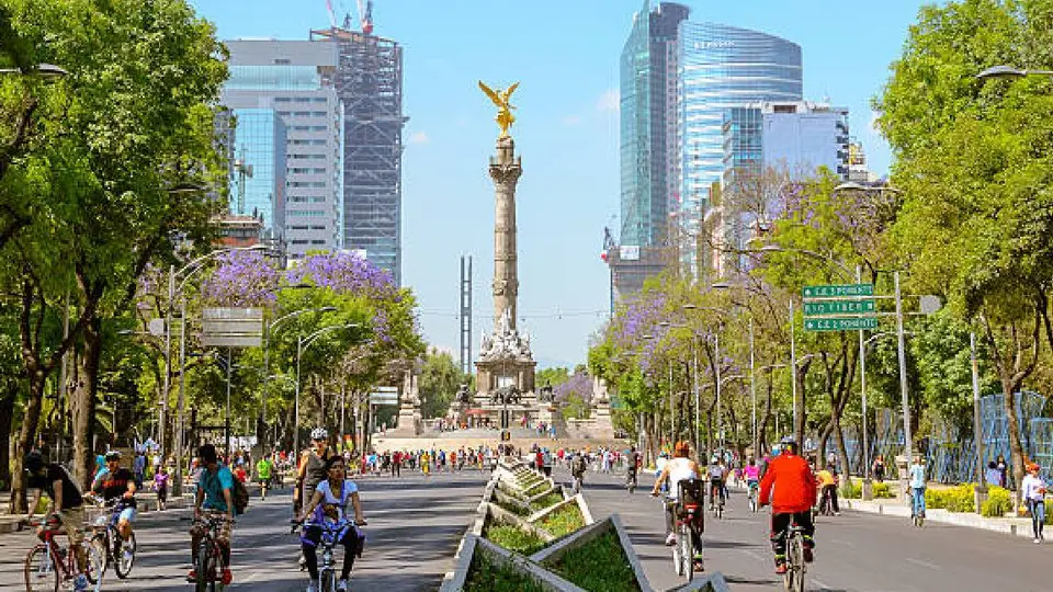 La obra se ubica en el corredor que va del Ángel de la Independencia hacia Chapultepec. / Pixabay