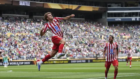 Pablo Barrios con el Atlético de Madrid en el Mundial de Clubes | AP