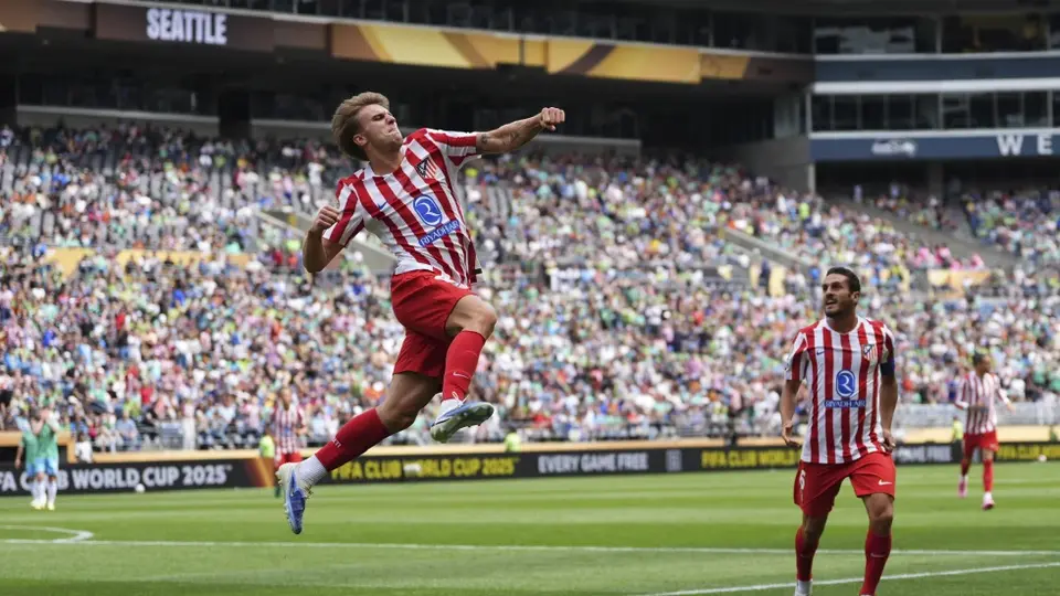 Pablo Barrios con el Atlético de Madrid en el Mundial de Clubes | AP