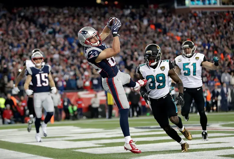 Danny Amendola anota ante Jaguars en Final de la Conferencia Americana de 2017 | AP