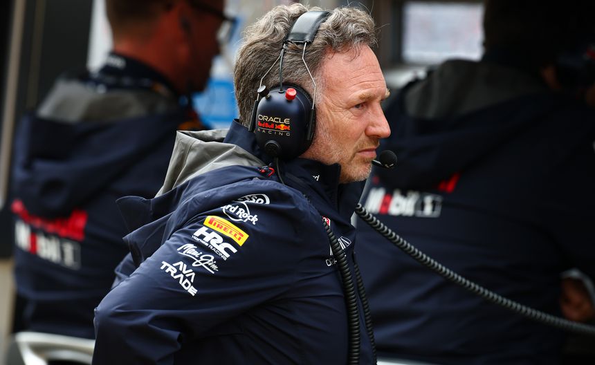 Christian Horner en el garage de Red Bull durante un Gran Premio de Fórmula 1 | RED BULL