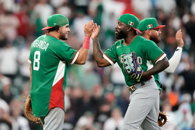 Randy Arozarena y Joey Ortíz tras victoria de México en el Clásico mundial | AP