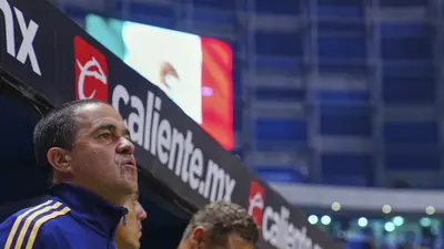 ¿Peligra el trabajo de André Jardine contra Gallos Blancos de Querétaro?