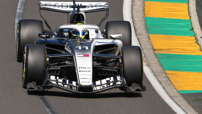 Checo Pérez en la sesión de Prácticas Libres 1 del Gran Premio de Australia 2026 | AP