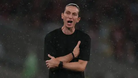 Filipe Luis durante la Recopa Sudamericana | AP