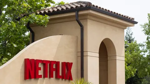 Algunos celulares, televisores inteligentes y otros dispositivos dejarán de ser compatibles con Netflix. / iStock