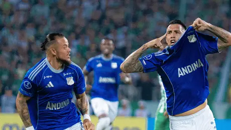 ¿Al Puskas? Rodrigo Contreras marcó un golazo que da la vuelta al mundo