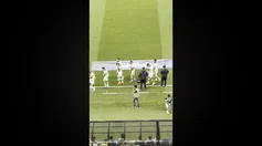 Afición de Chivas abuchea a Uriel Antuna en el Akron