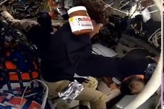 Astronautas hacen comercial involuntario de Nutella en la Luna