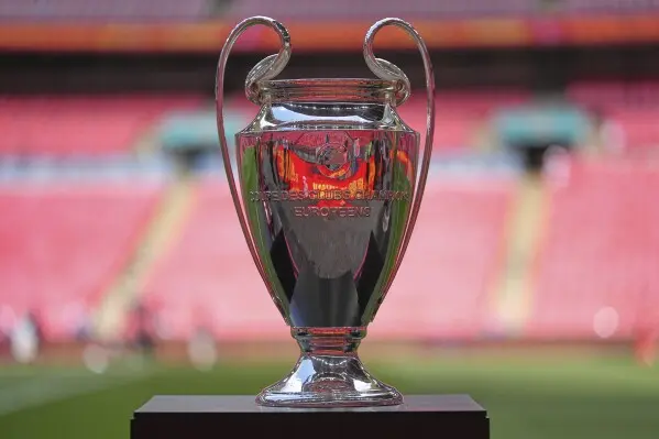 Trofeo de UEFA Champions League l AP
