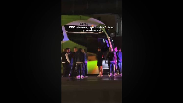 Autobús de Pumas se descompone y quedan ‘varados’ en Guadalajara