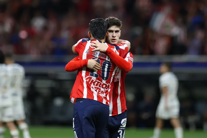 Hormiga festeja el empate ante Pumas con Ángel Sepúlveda | MexSport