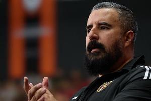 "Es mi derrota": Álvaro Morales asume culpa tras debut fallido con Peluche Caligari