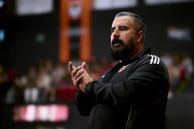 Álvaro Morales, entrenador de Peluche Caligari | KINGS LEAGUE