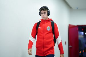 Santi Giménez aconseja a la Hormiga ir a Países Bajos: ”En Feyenoord lo van a exprimir, será un gran delantero”