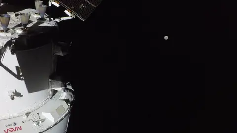 Artemis II superó una distancia de 400 mil kilómetros para ser los humanos que más lejos han viajado de la Tierra/AP