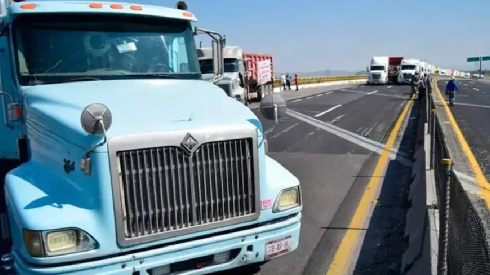 El paro nacional está encabezada por transportistas/X: @michangoonga