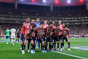 ¿El récord de 11 triunfos de Chivas en el torneo se dará en el Volcán?