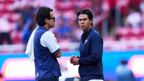 Vuelve al Akron: JJ Macías aparece con Pumas antes de jugar contra Chivas