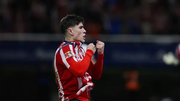 Hormiga González apunta a ser el primer bicampeón de goleo en la historia de Chivas