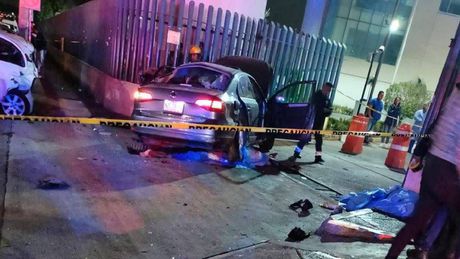 Auto atropella a familias en hospital del IMSS en Tecámac: hay cuatro muertos