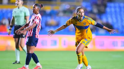 ¡Partidazo en el Volcán! Tigres y Chivas empatan en un duelo lleno de goles y emociones