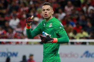 Óscar Whalley: la apuesta silenciosa de Chivas en liguilla que sigue sin debutar en Liga MX
