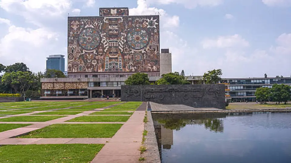 La UNAM ofrece diferentes licenciaturas tanto en CU como en otros planteles del país/Pixabay