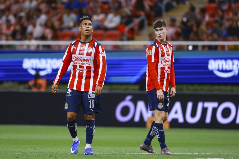 Efraín Álvarez y Armando González lamentan la derrota al medio tiempo | MexSport