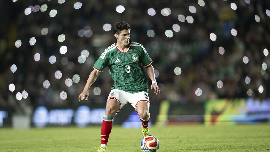 Israel Reyes con la Selección Mexicana | IMAGO 7