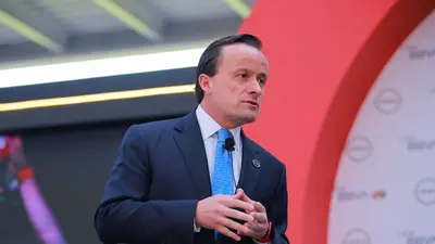 Mikel Arriola agradece apoyo de clubes tras conflicto con jugadores del Tri
