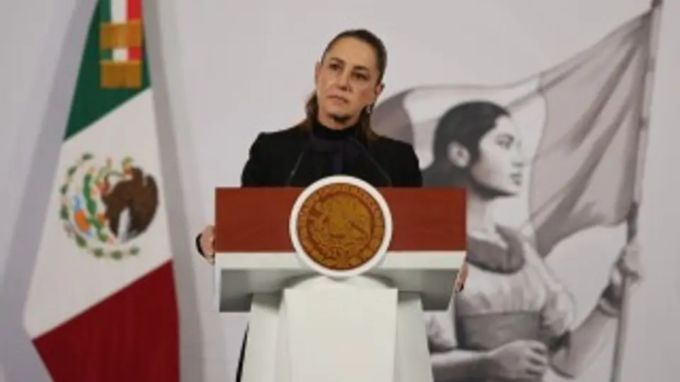 Sheinbaum destacó la influencia positiva de BTS entre las y los jóvenes mexicanos durante la Mañanera del Pueblo./ AP