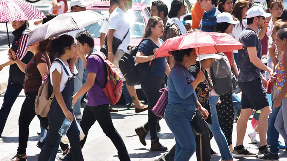 La SGIRPC prevé ambiente caluroso, radiación UV elevada y posibles lluvias aisladas en la capital./ Gaceta UNAM