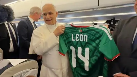 VIDEO: El Papa León XIV se pone la verde y esto dijo sobre el Mundial