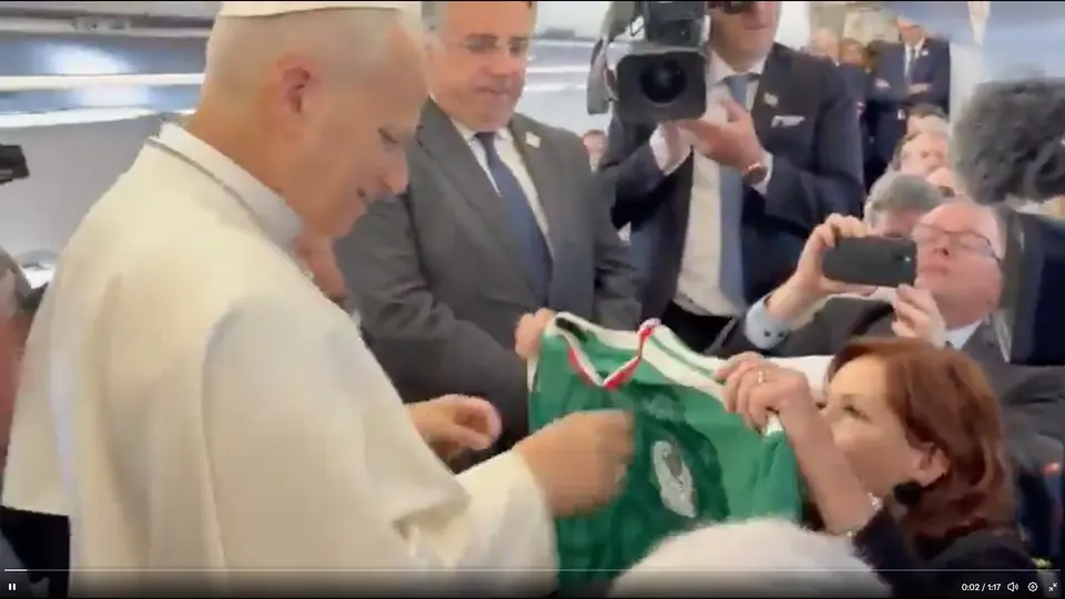 El Sumo Pontífice lamenta que ni Perú ni Italia vayan al Mundial / Especial