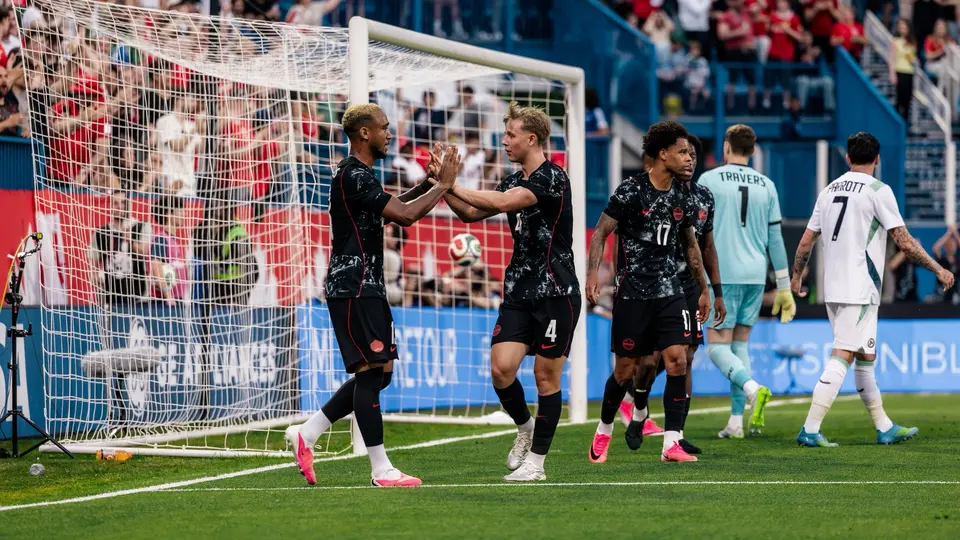 Canadá ante Irlando en amistoso l X:CANMNT_Official