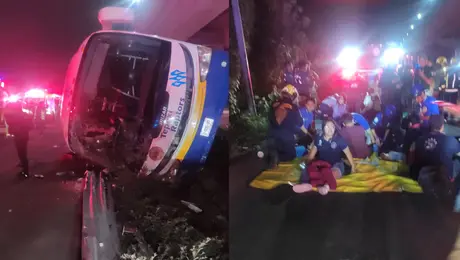 VIDEO: Autobús con estudiantes vuelca en la autopista México-Puebla; hay 40 lesionados