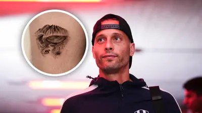 Sergio Canales inmortaliza su amor por Monterrey con tatuajes