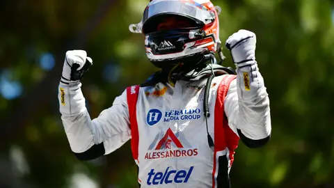 Noel León hace historia en Mónaco y emula la hazaña de Checo Pérez