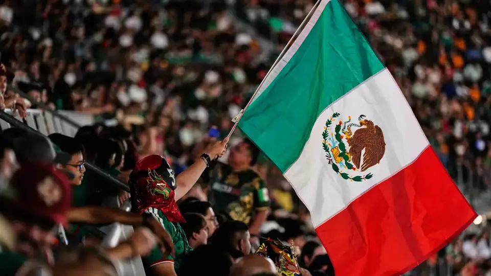Afición de México l AP