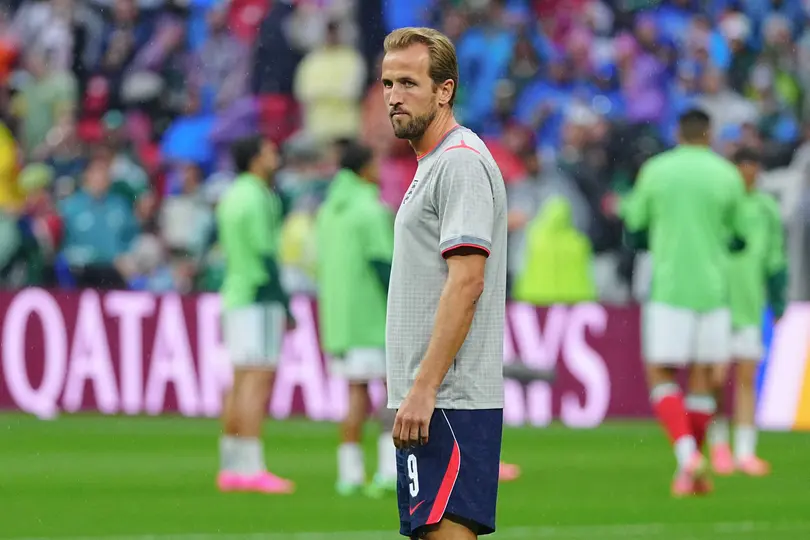 Harry Kane calentando en el Estadio Ciudad de México | IMAGO 7