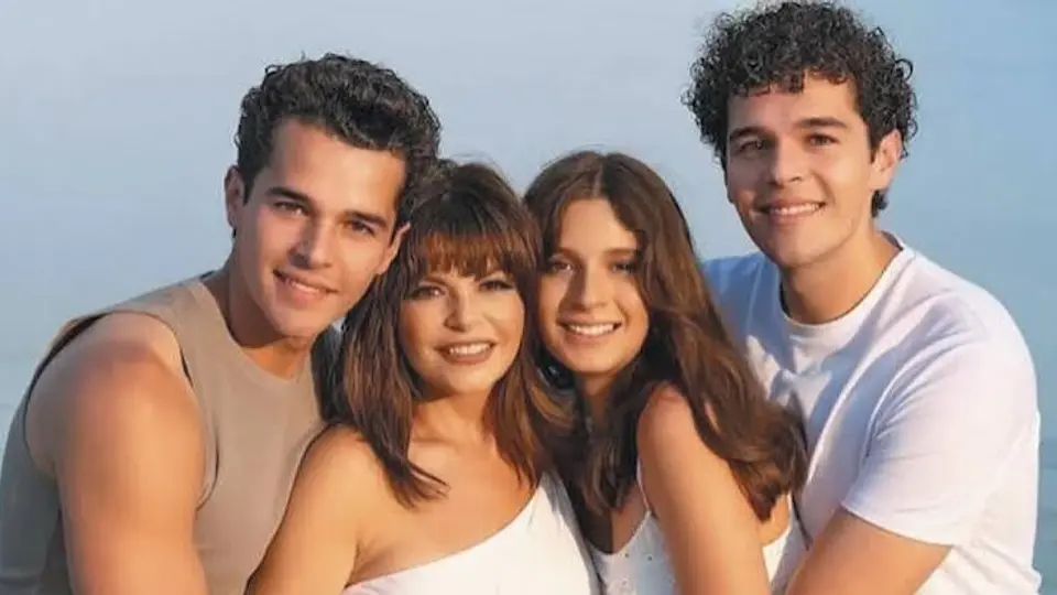 Protegio a su familia./@itaticantoral