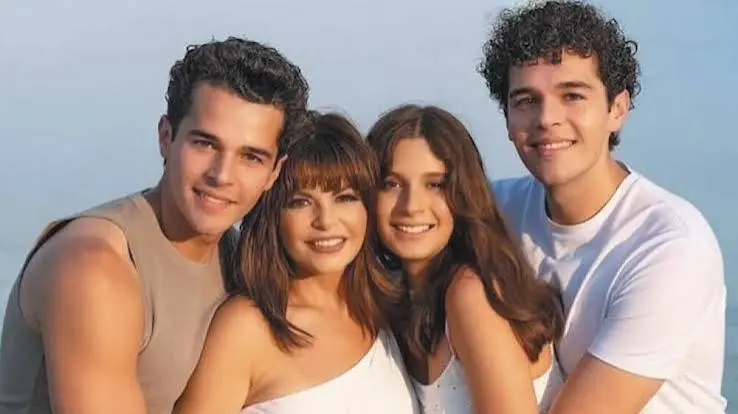 Protegio a su familia./@itaticantoral