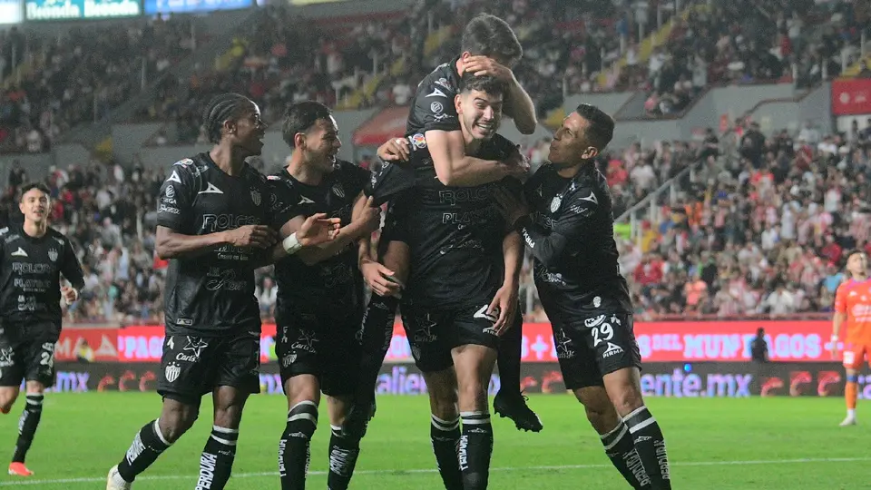 Alan Montes festejando gol con Necaxa | AP