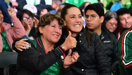 Claudia Sheinbaum ve el México vs Inglaterra en Neza Fut Fest