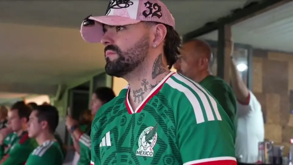 Creador de contenido sufre la perdida de México contra Inglaterra./@alejandrozendejas32