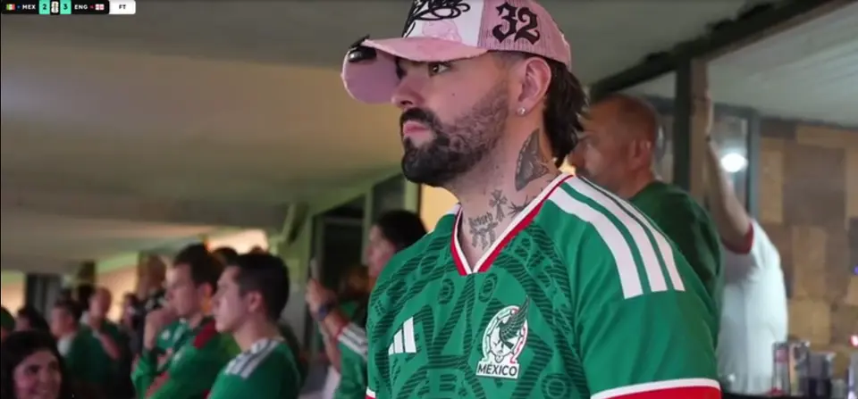 Creador de contenido sufre la perdida de México contra Inglaterra./@alejandrozendejas32
